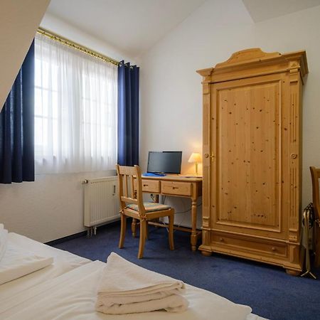 Hotel Zum Engel In Speyer - Roemerberg Berghausen  Extérieur photo