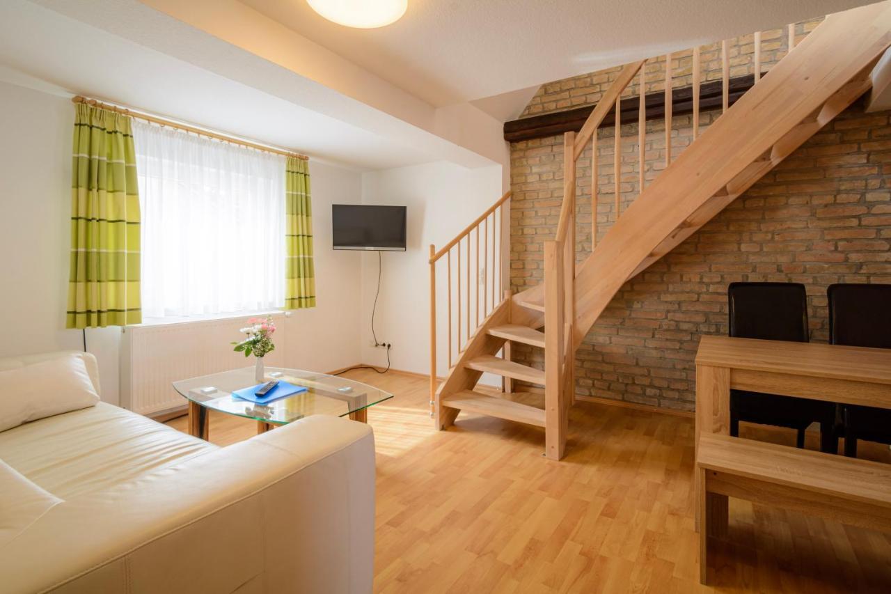 Hotel Zum Engel In Speyer - Roemerberg Berghausen  Extérieur photo